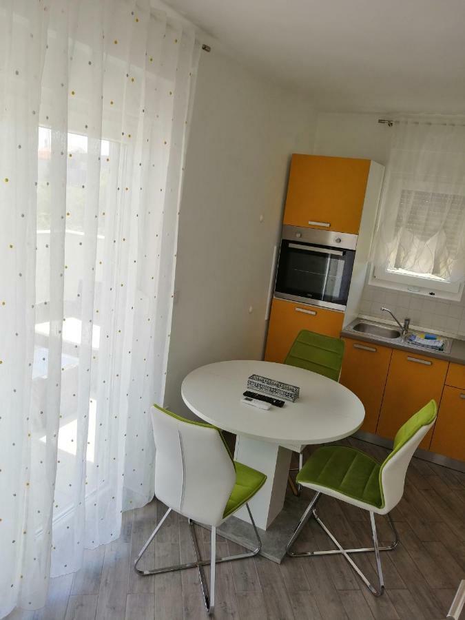 Apartments Venerea Nin Exterior photo